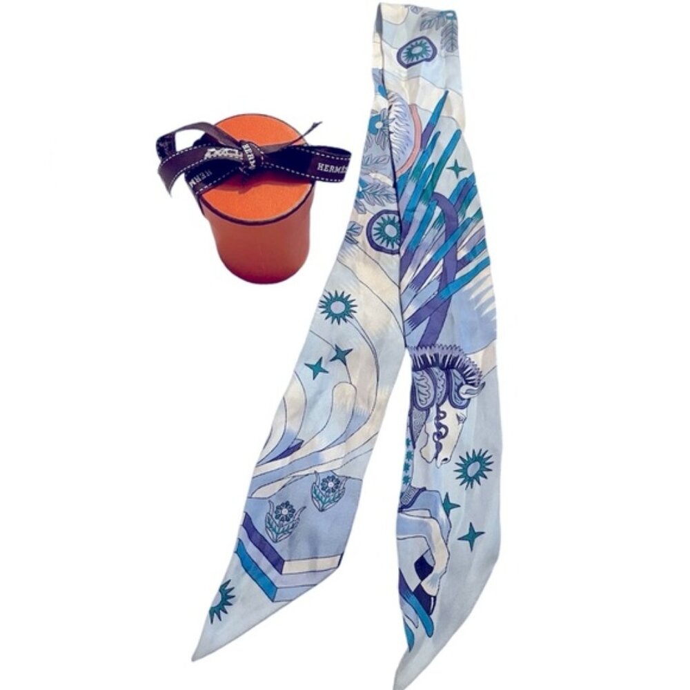 🐎Hermes Silk Twilly🐎 - Picture 1 of 11